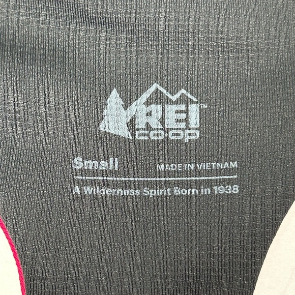 2 for$15 REI Red and Black Racerback Sports Bra - Picture 3 of 10